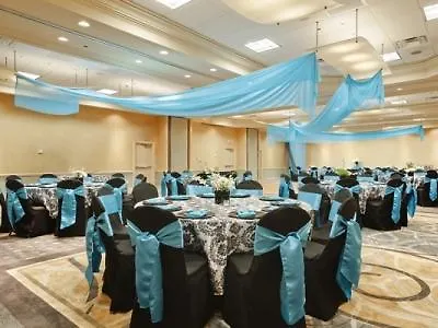 Wyndham Garden Midtown 3*