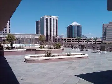 Wyndham Garden Midtown 3*