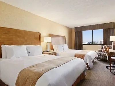 Wyndham Garden Midtown Hotel