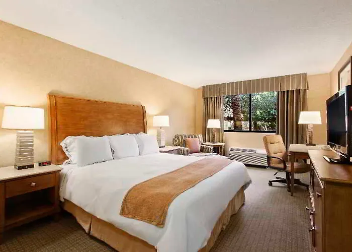 Hotel Wyndham Garden Midtown